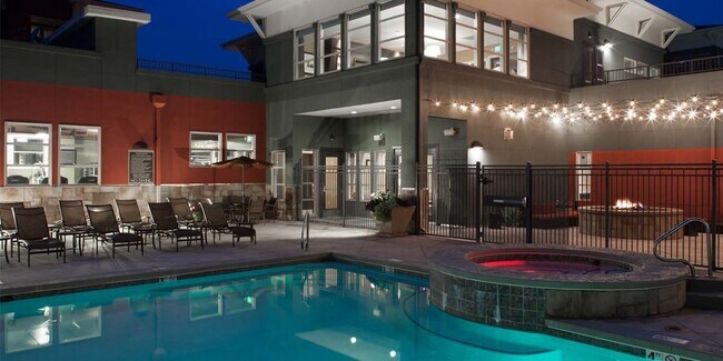 Building Photo - CH-Cortland Flatirons