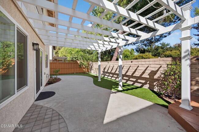 Building Photo - 4202 Lost Springs Dr