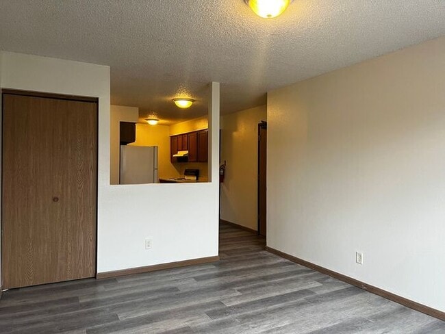 Building Photo - $1,250 | 3 Bedroom, 1 Bathroom Apartment | No Pets | Available for August 1st 2026 Move In!