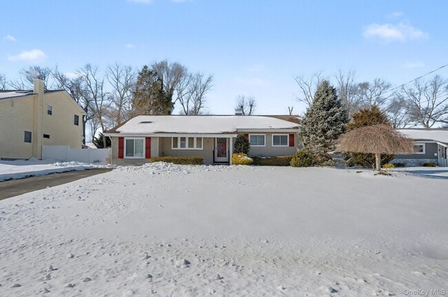 Building Photo - 22 7 Ave