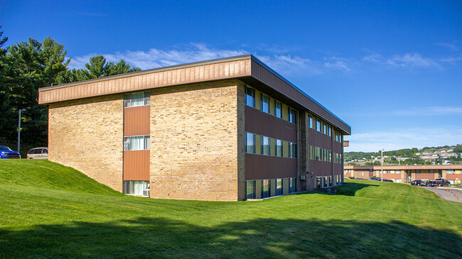 Building Photo - Tradewinds Terrace