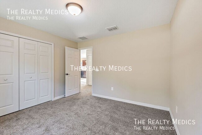 Building Photo - 13775 SW 32nd Terrace Rd