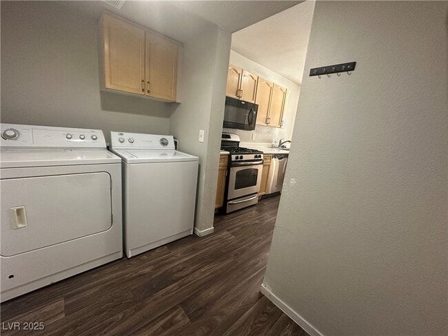 Building Photo - 2604 Ponderosa Pine Ave