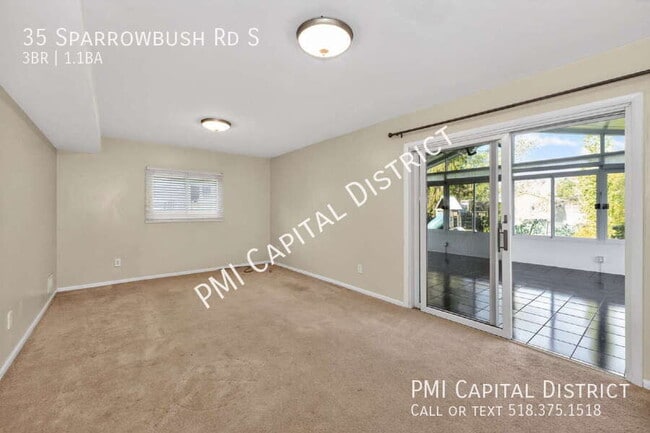 Building Photo - 35 Sparrowbush Rd S