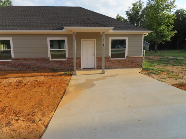 Building Photo - 12885 County Rd 433