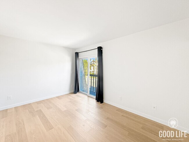 Building Photo - Modern Coastal Living in Solana Beach