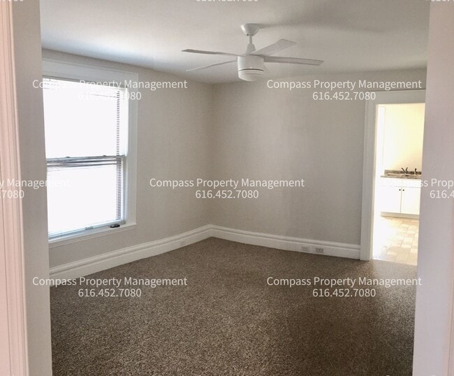 Building Photo - 543 Union Ave SE