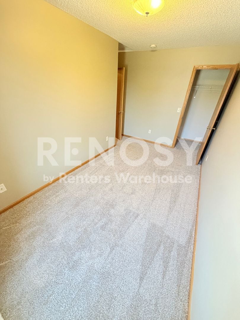 Building Photo - 1579 Serenity Ln