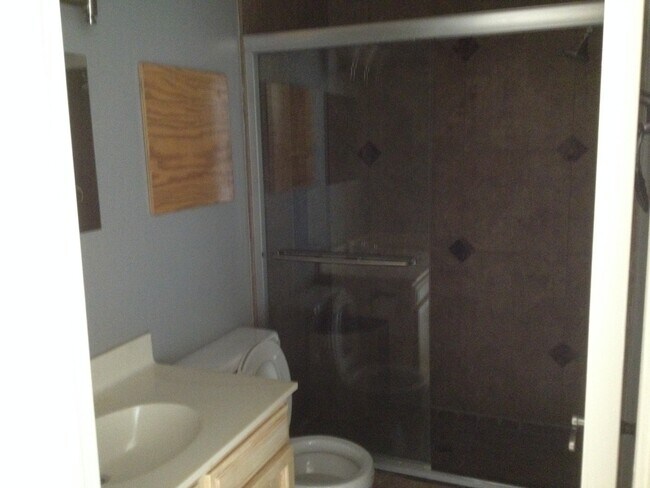 Building Photo - Palmdale