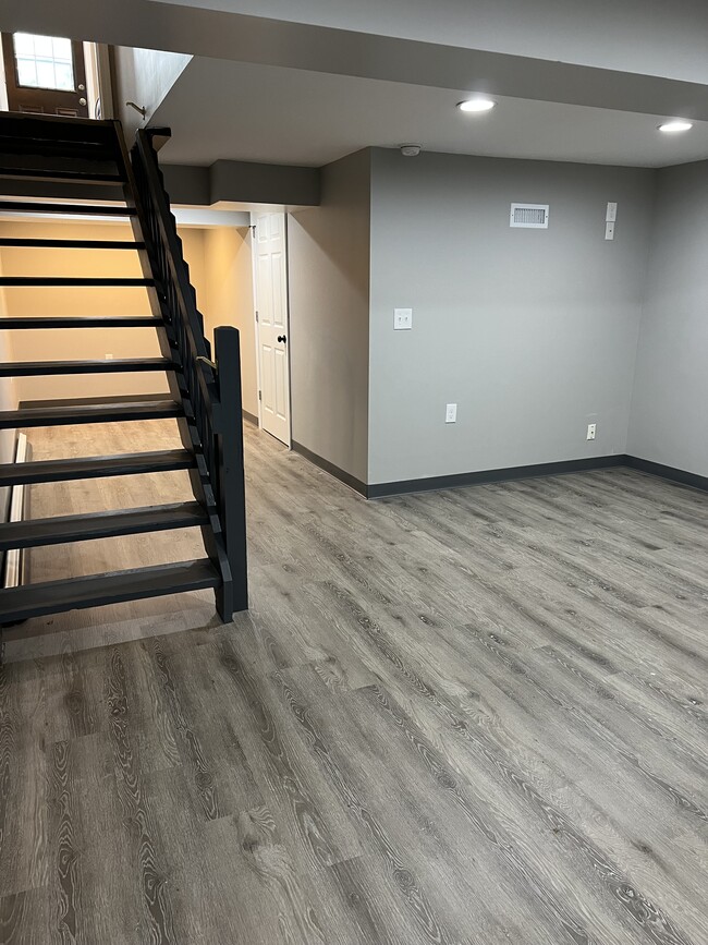 Building Photo - 4920 Drayton Rd