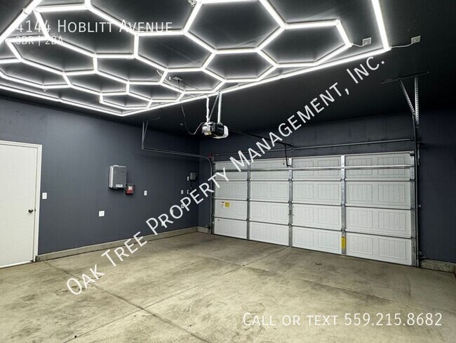 Building Photo - 4144 Hoblitt Ave