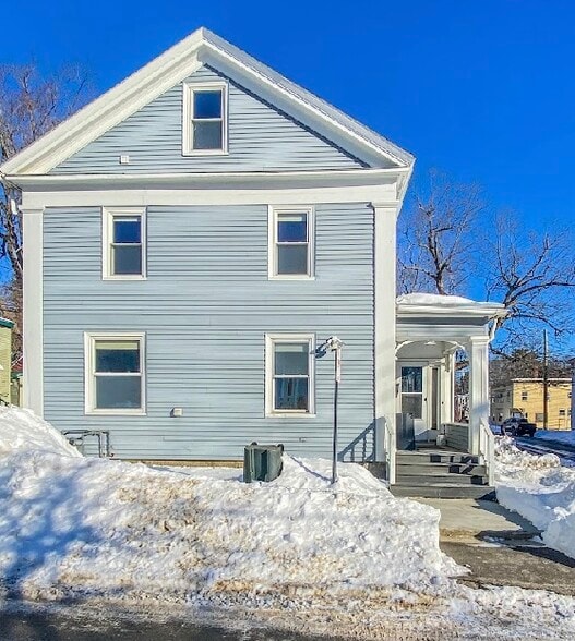 Building Photo - 15 Weston St