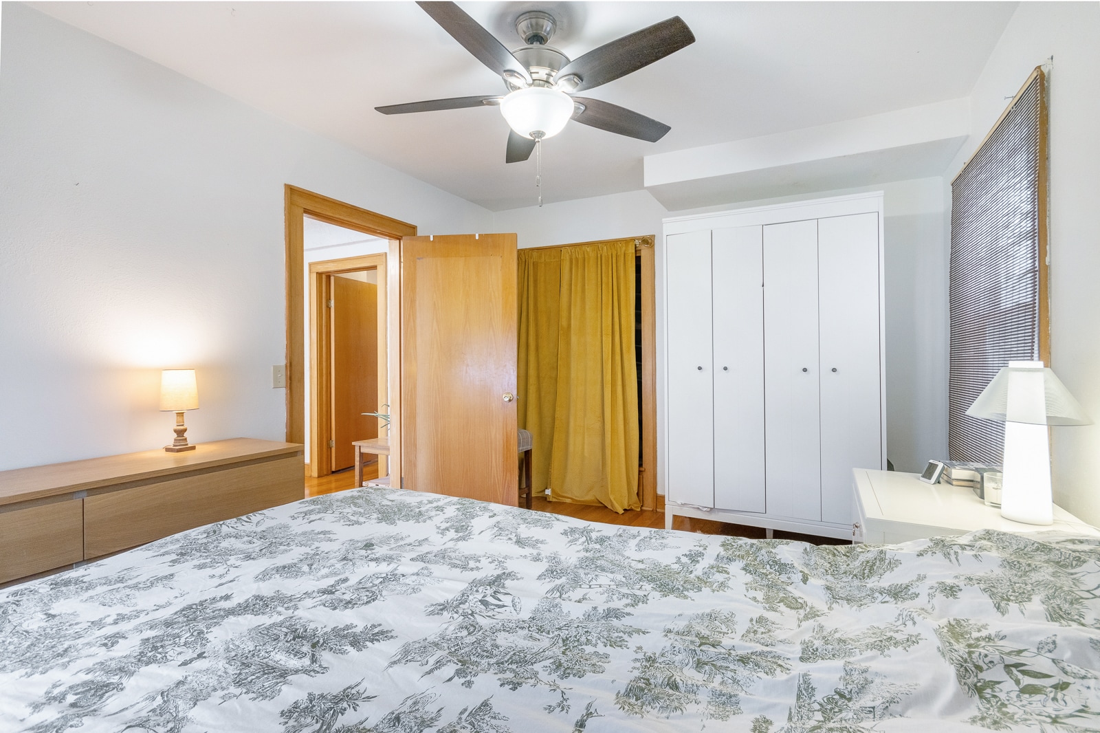 Building Photo - 302 S Brooks St