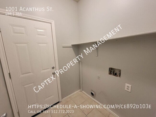 Building Photo - 1001 Acanthus St