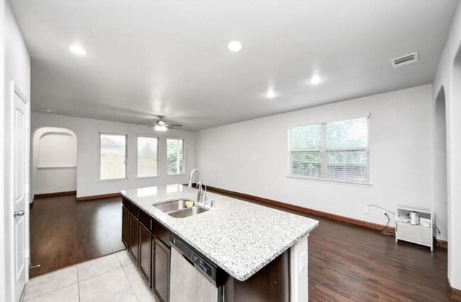 Building Photo - 17031 Iver Ironwood Trl