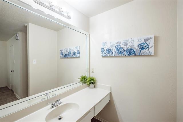 Building Photo - 10401 N Lamar Blvd