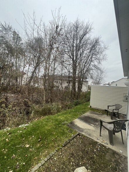 Backyard & Patio - 7030 S Cannon Place Ln