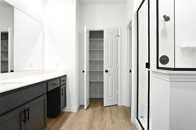 Building Photo - 631 Redwood Wy