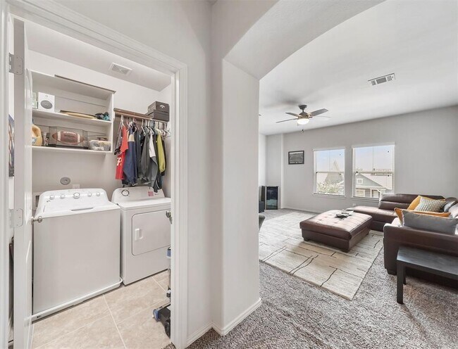 Building Photo - 17023 Canosa Dr
