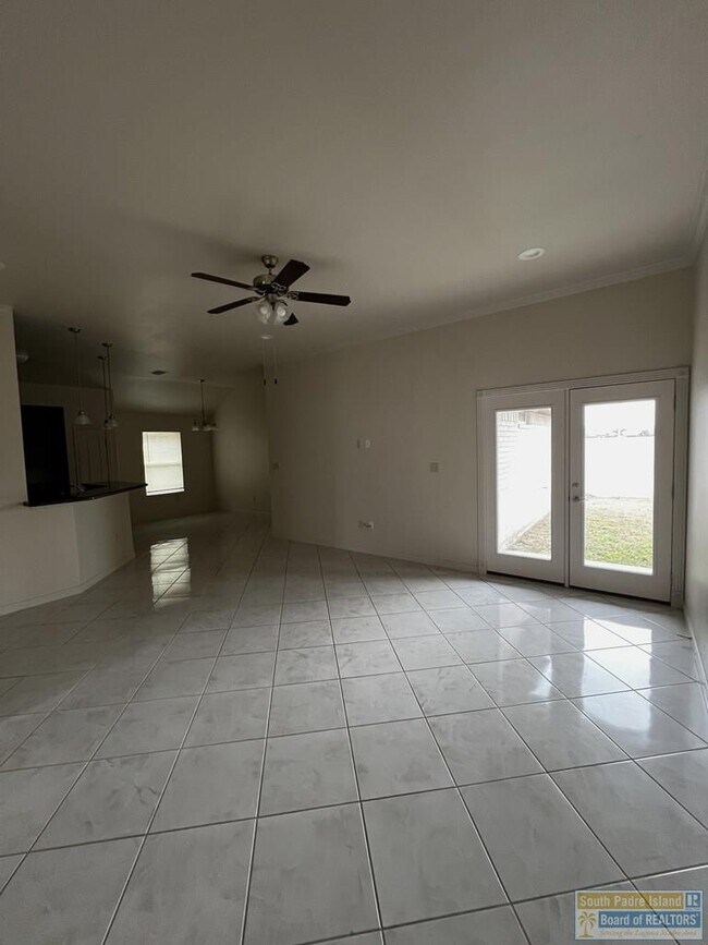 Building Photo - 4925 Ruidoso Pl