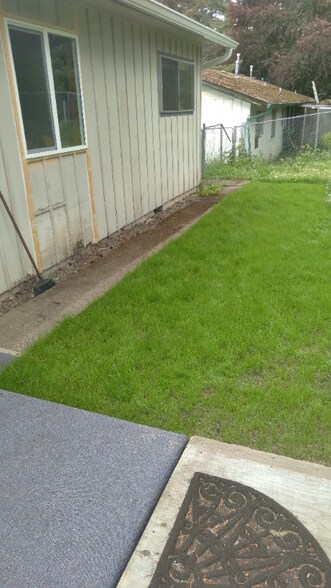 Building Photo - 404-404 N Morton St