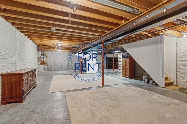 Building Photo - 3175 Rotterdam Dr