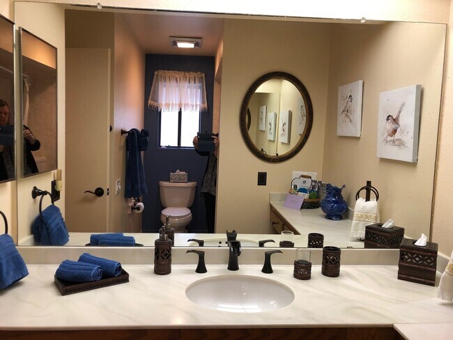 Building Photo - Lovely Home Steps Away From All the Amenities in Leisure World, in 45+ Active Adult Community Ava...