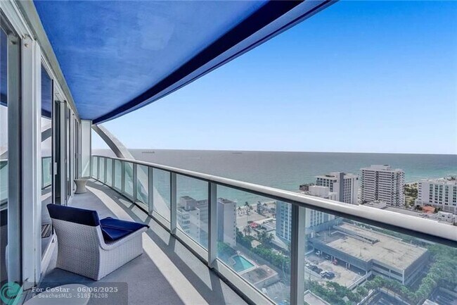Building Photo - 3101 Bayshore Dr