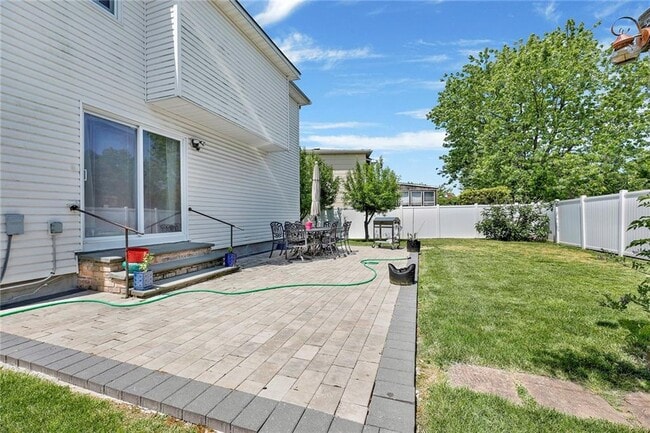 Building Photo - 24 Purdue Ct