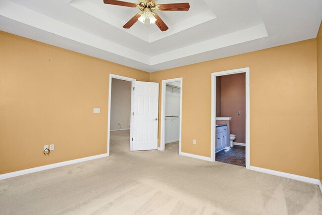 Building Photo - 415 Nevis Dr