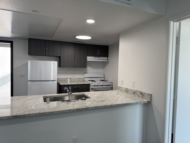 Building Photo - 3509 Vista Ln