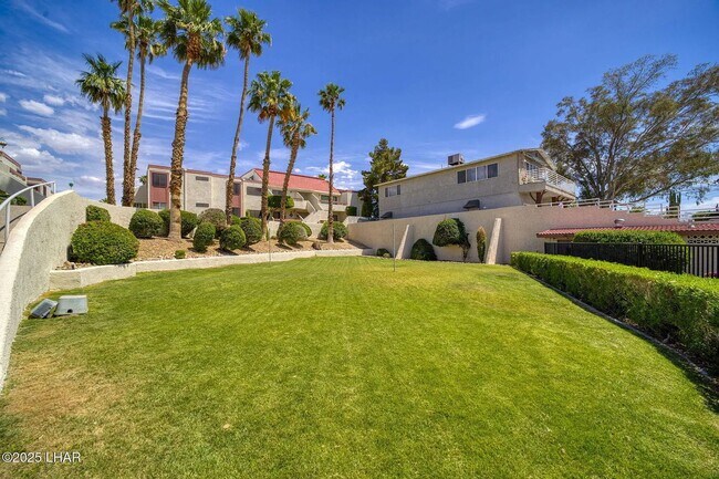 Building Photo - Dream Riverfront 2BR Condo in Bullhead City