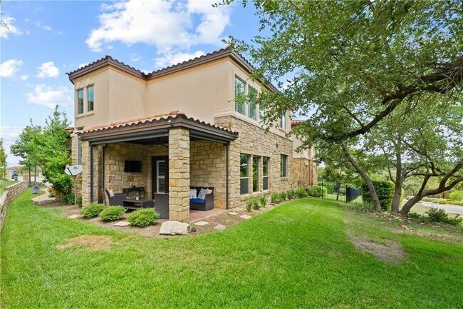 Building Photo - 110 Oak Glen Cove
