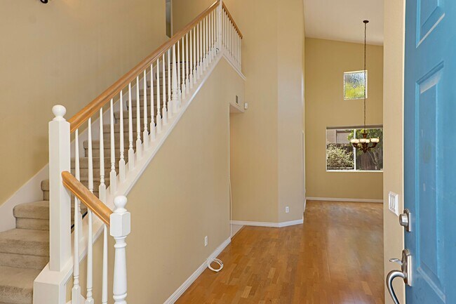 Building Photo - Scripps Ranch Single Family House