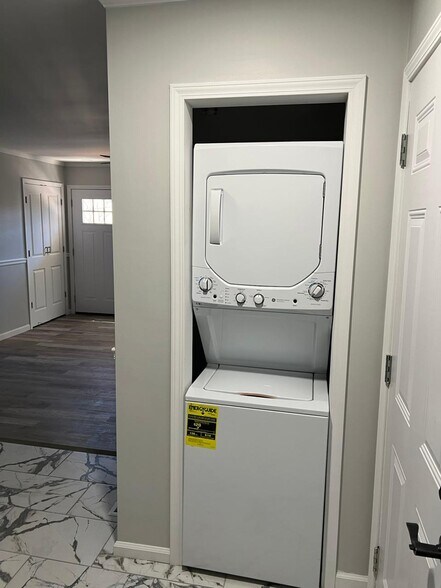 Washer & Dryer - 207 Herbert St