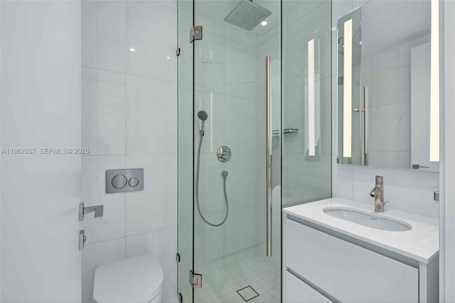 Building Photo - 300 Biscayne Blvd Way