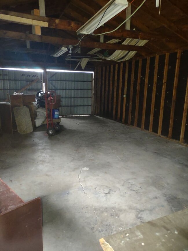 Building Photo - 2 Bedroom / 1 Bath Paducah