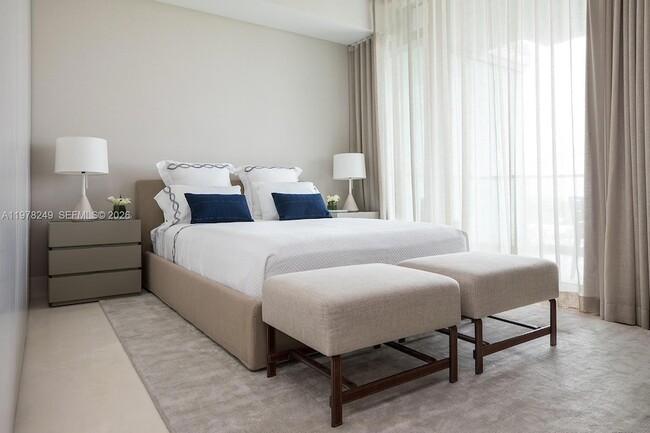 Building Photo - 10201 Collins Ave