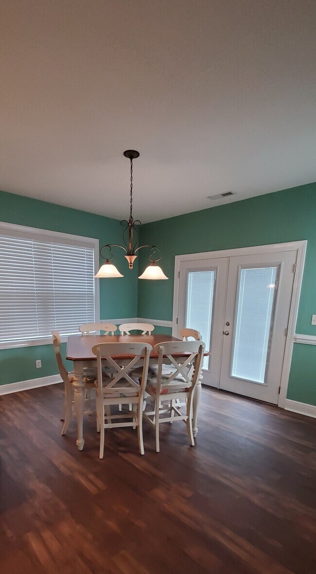 Dining room - 1028 Cherry Tree Ln