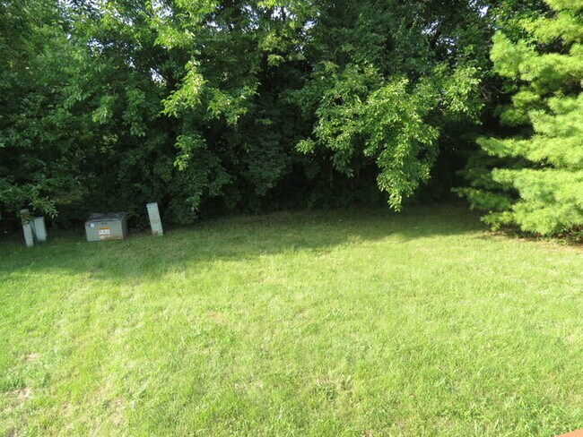 Building Photo - 268 Chatterly Ln
