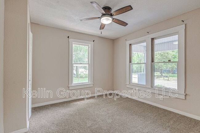 Building Photo - 536 W Belmar St