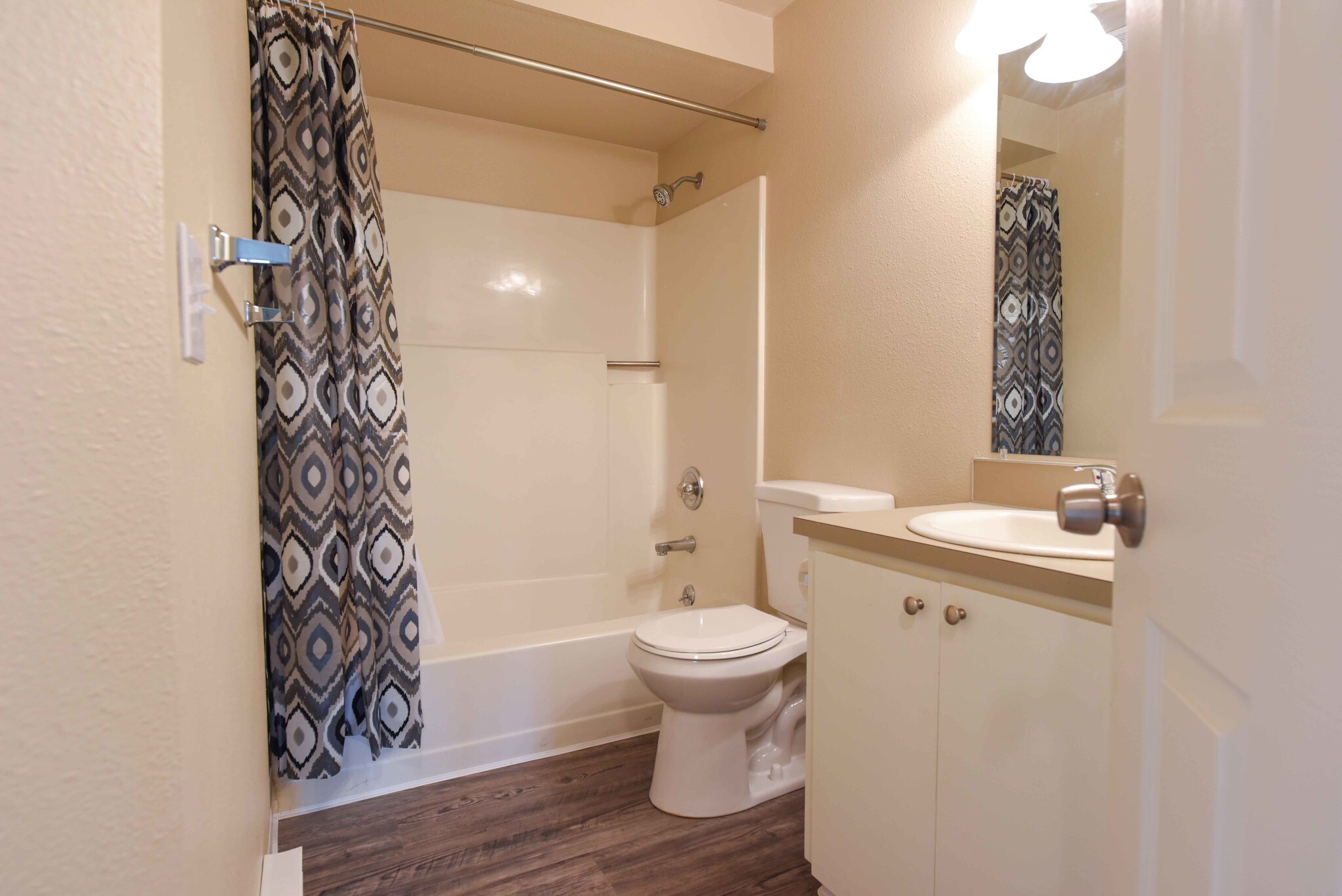 Building Photo - 12458 SE 110th Ct