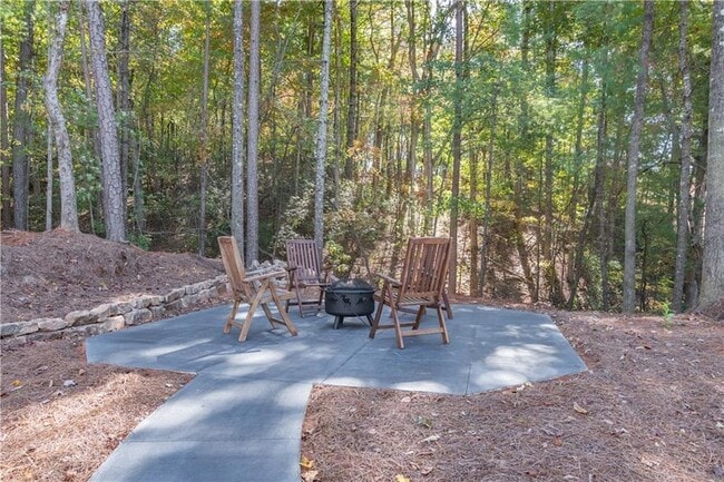 Building Photo - 6 Whisper Pl