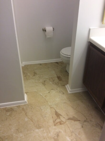 Building Photo - 7602 Quincewood Ct