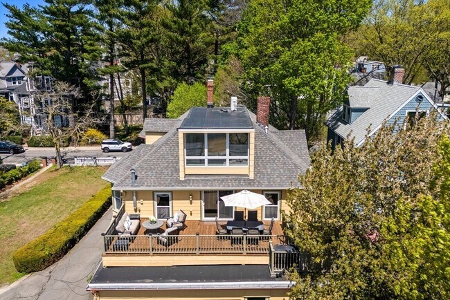 Building Photo - 201 Savin Hill Ave