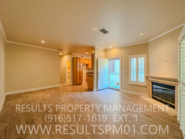 Building Photo - Lovely 3 bedroom in great location