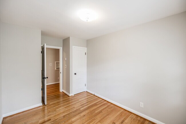 Building Photo - 336 Allen Dr