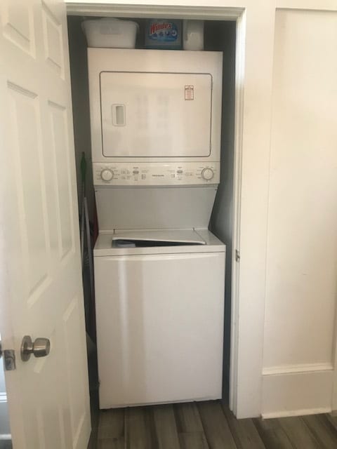 Building Photo - 5221 Magazine St