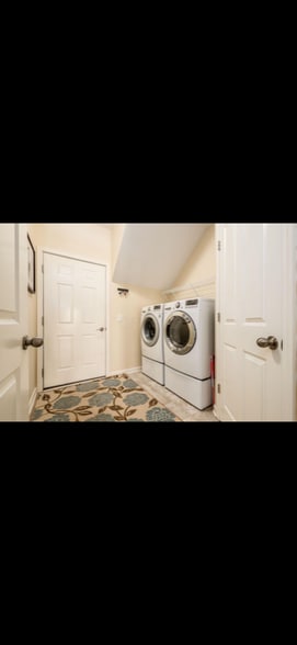 Building Photo - 5884 Bluestone Wy