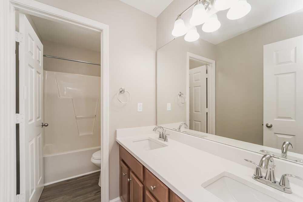 Building Photo - 16826 Macanthra Dr
